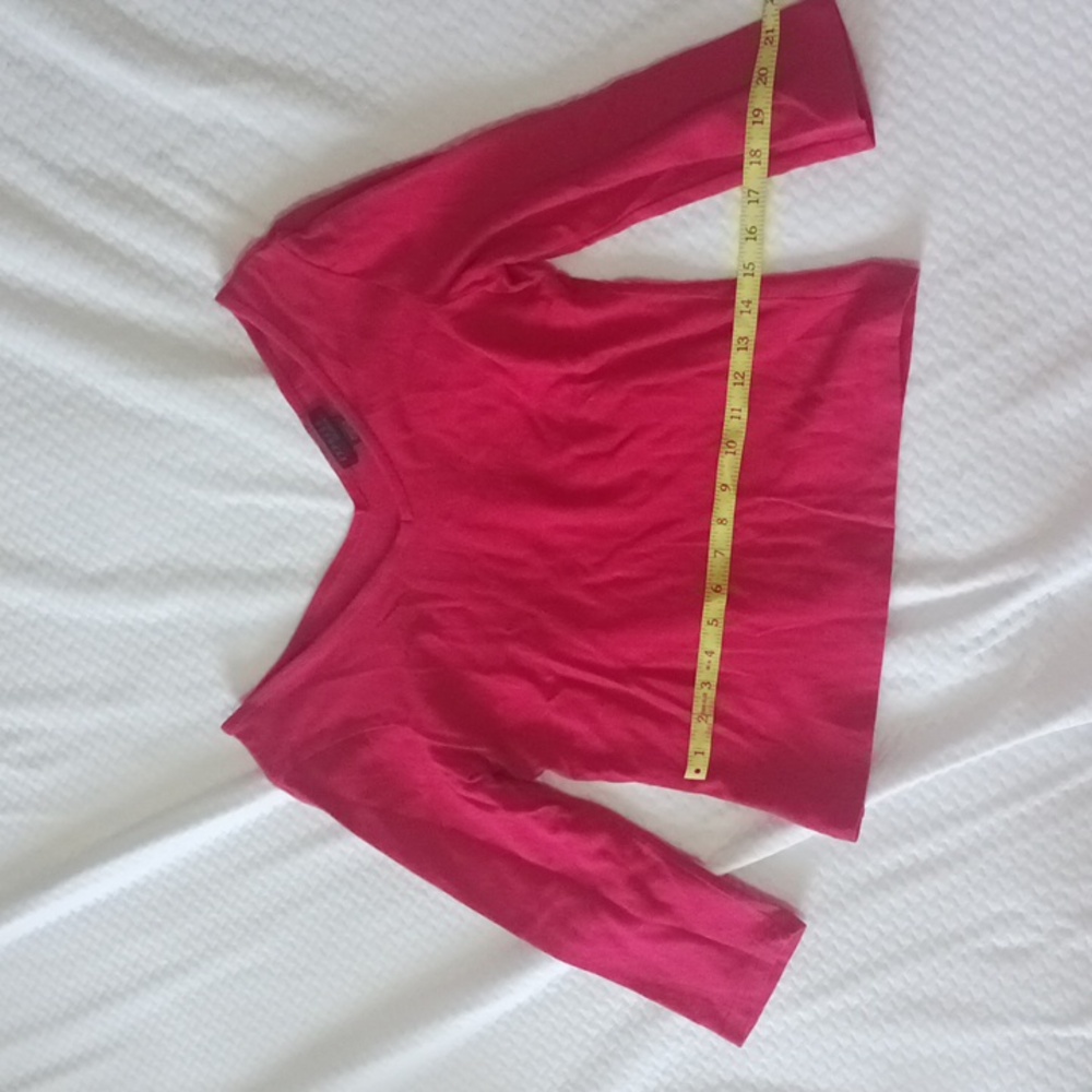 H Express women's medium red off-shoulder long sleeve top